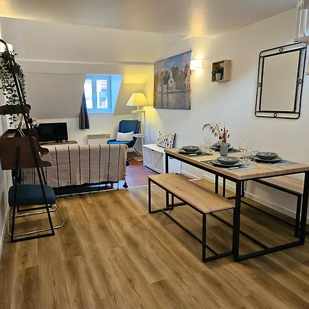 Duplex Au Coeur De Proche Gare Et Giverny Apartament